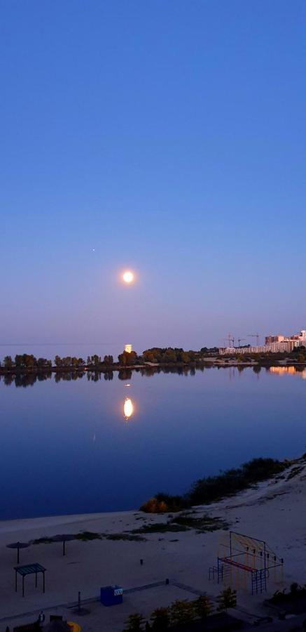 Apartament Near Dnieper Cherkasy Bagian luar foto