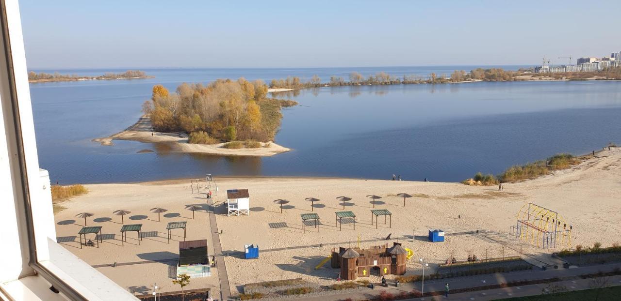 Apartament Near Dnieper Cherkasy Bagian luar foto