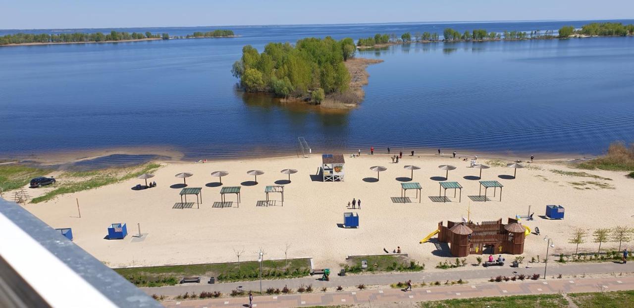 Apartament Near Dnieper Cherkasy Bagian luar foto