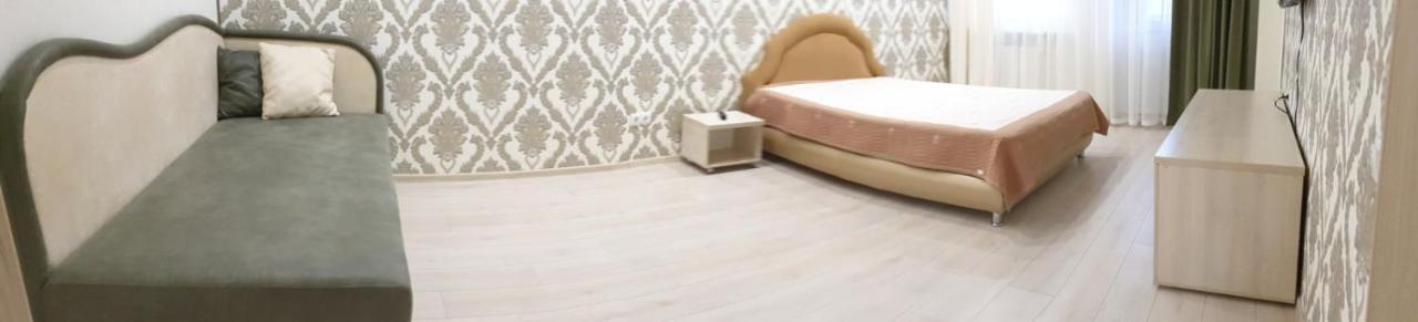 Apartament Near Dnieper Cherkasy Bagian luar foto