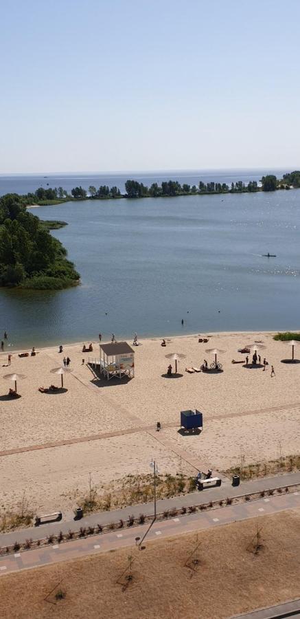 Apartament Near Dnieper Cherkasy Bagian luar foto